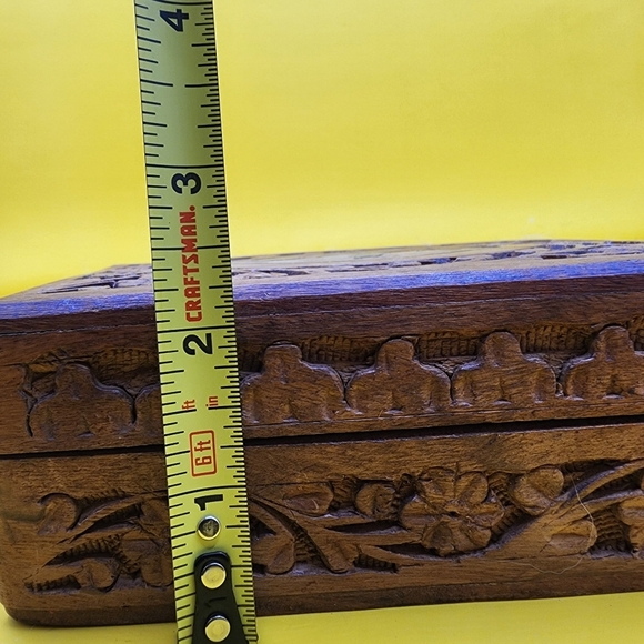 VIntage Hand Carved Wooden Floral Jewelry Box Made In India 5.75x3.75" - Picture 10 of 11